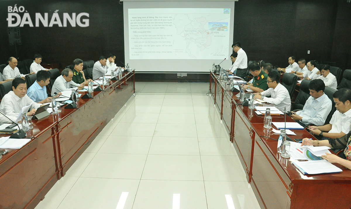 Đơn vị tư vấn báo cáo đề án. Ảnh: THÀNH LÂN
