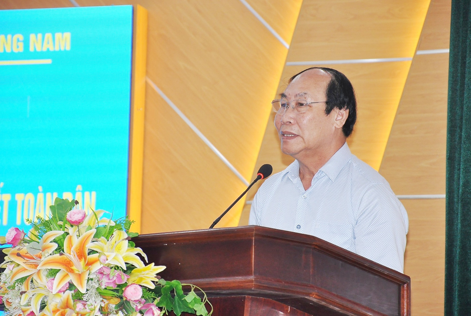 Chủ tịch Ủy ban MTTQ Việt Nam Võ Xuân Ca phát biểu khai mạc hội nghị. Ảnh: V.A