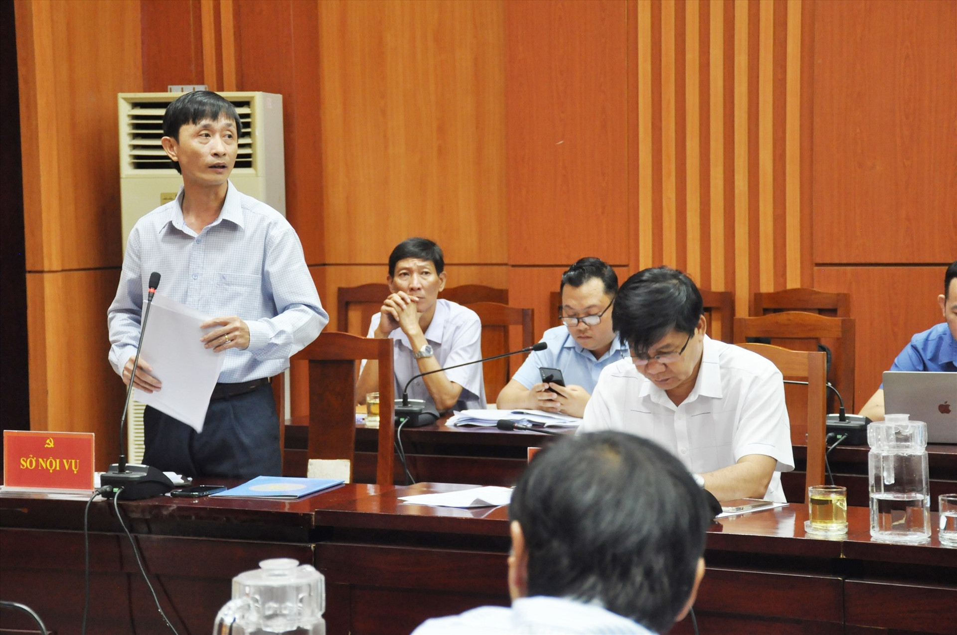 Ông Trương Hồng Giang - Phó Giám đốc Sở Nội vụ kết quả thực hiện Kế hoạch số 01 của Ban Chỉ đạo CCHC&CĐS. Ảnh: N.Đ