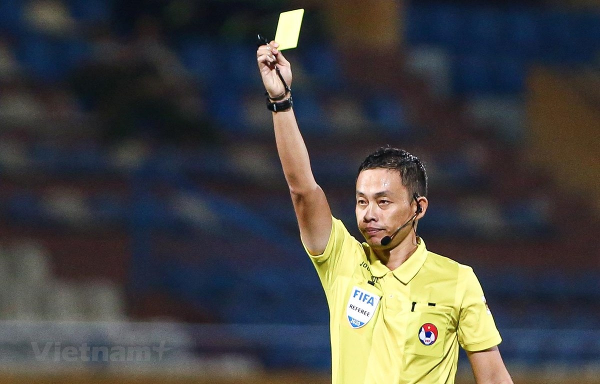 Trọng tài FIFA Ngô Duy Lân. (Ảnh: PV/Vietnam+)