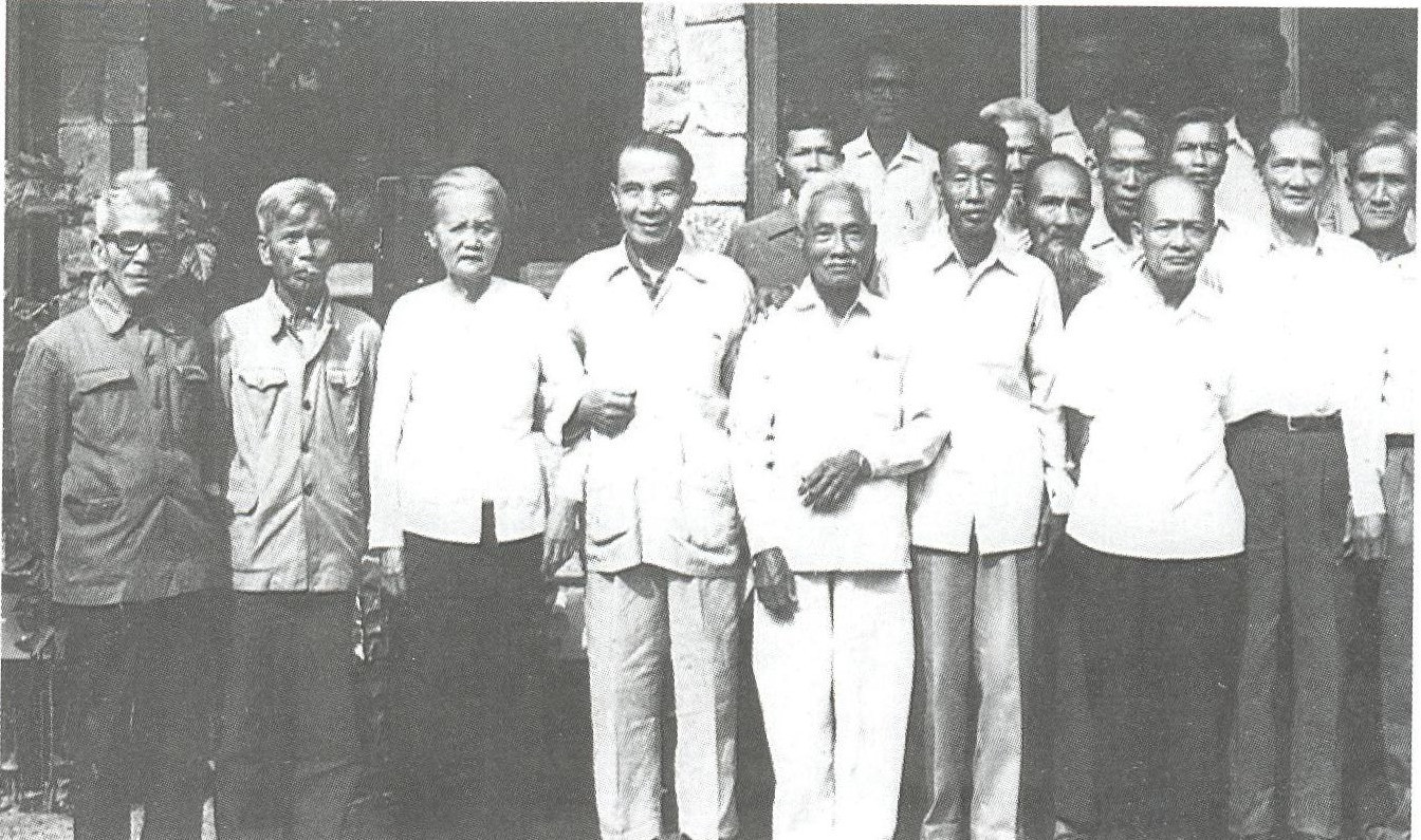 Các đồng chí đảng viên Đảng Cộng sản năm 1930 tại cuộc tọa đàm nhân kỷ niệm 50 năm Ngày thành lập Đảng tỉnh Quảng Nam - Đà Nẵng (28.3.1930 - 28.3.1980). Ảnh tư liệu