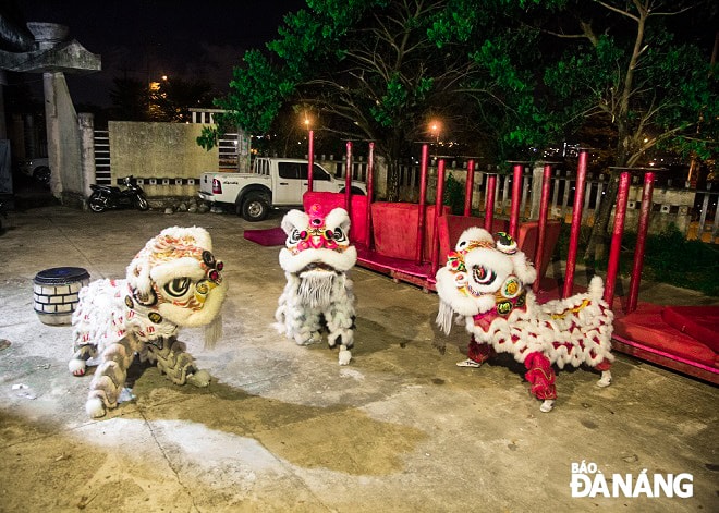Các đội lân hối hả tập luyện cho dịp Tết Trung thu.