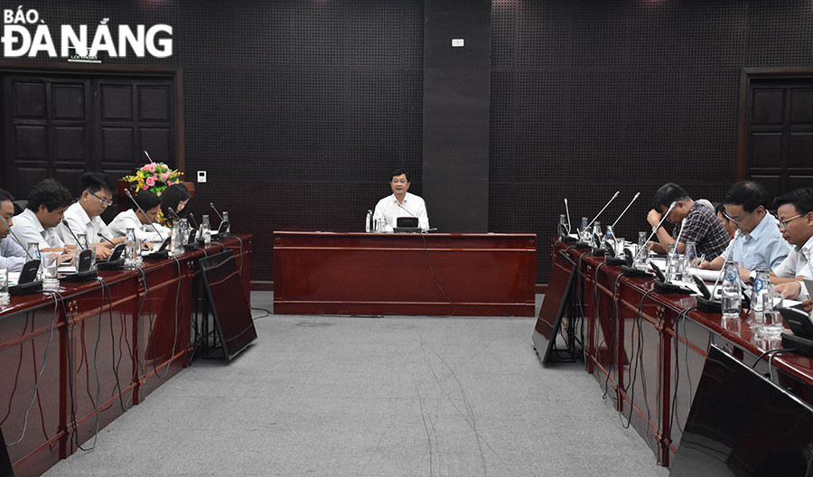 Phó Chủ tịch UBND thành phố Trần Phước Sơn chỉ đạo tại buổi làm việc.