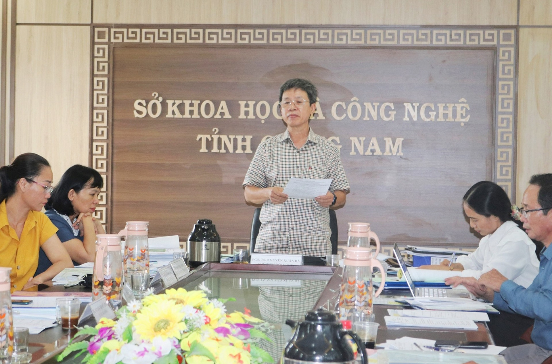 PGS.TS Nguyễn Xuân Bá - Chủ tịch Hội đồng nghiệm thu phát biểu tại buổi nghiệm thu. Ảnh: HOÀNG LIÊN