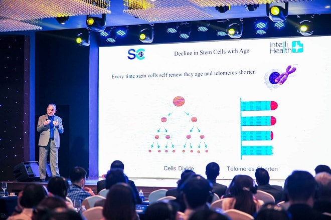 Bác sĩ Thein Htut phát biểu tại lễ ký kết hợp tác giữa trung tâm AAA Intelligent Healthcare và StemCells 21.