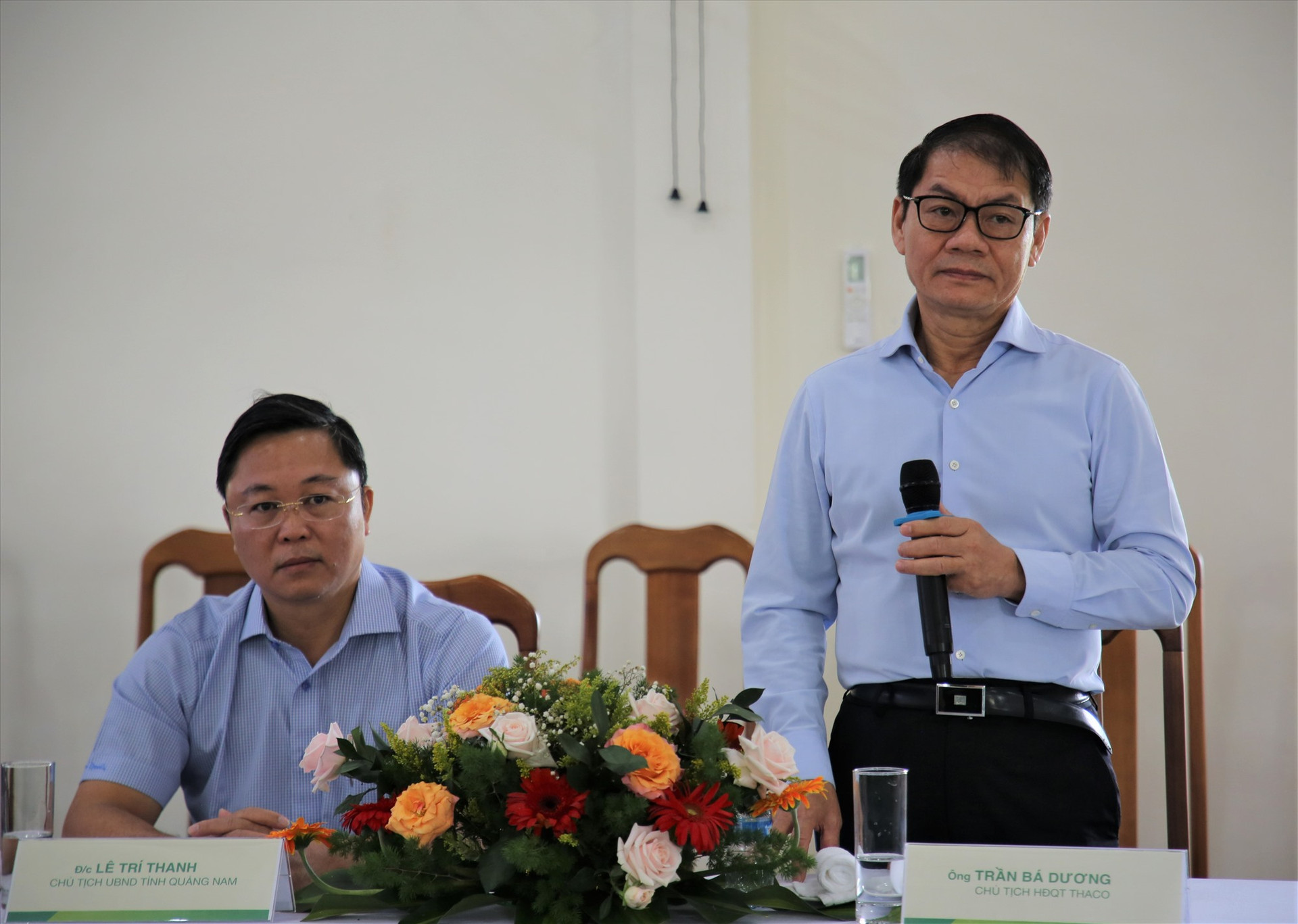 Chủ tịch HĐQT Tập đoàn THACO Trần Bá Dương chia sẻ về định hướng phát triển nông nghiệp, chăn nuôi tại tỉnh Attapeu. Ảnh: A.N