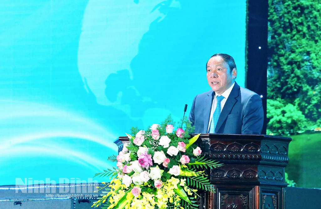 Đồng chí Nguyễn Văn Hùng - Ủy viên Trung ương Đảng, Bộ trưởng Bộ Văn hóa, Thể thao và Du lịch phát biểu tại Lễ kỷ niệm.