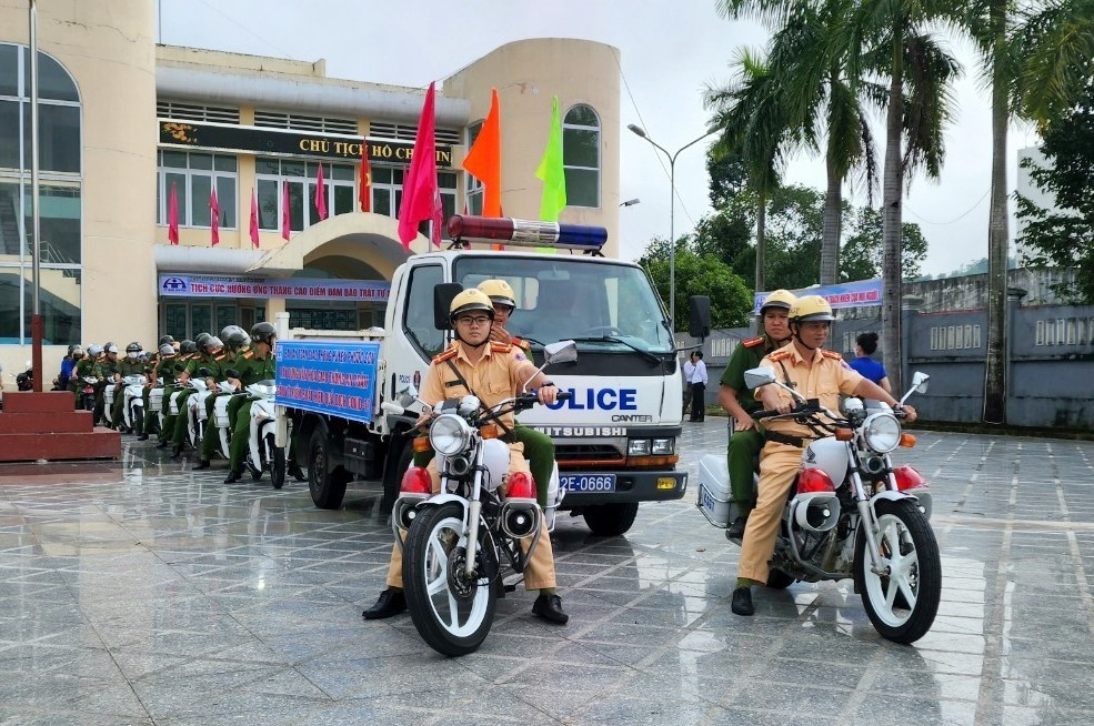 Phước Sơn ra quân tháng cao điểm đảm bảo trật tự ATGT tháng 9 năm 2022