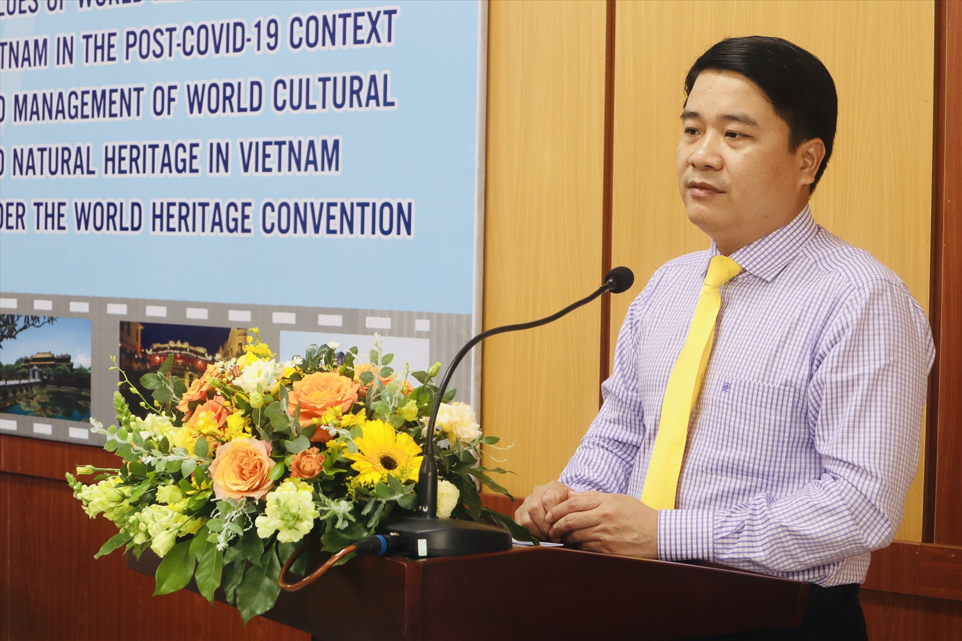 Phó Chủ tịch UBND tỉnh Trần Văn Tân phát biểu tại hội thảo. Ảnh: Q.T