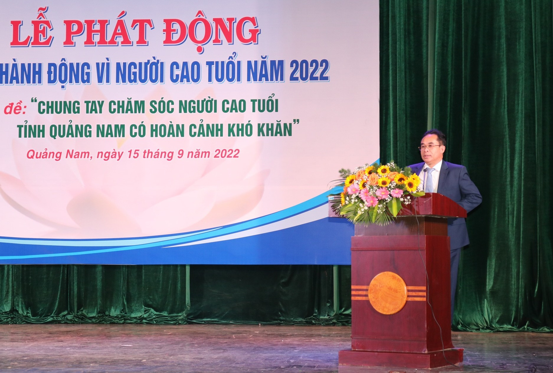 Phó Chủ tịch UBND tỉnh Trần Anh Tuấn phát biểu tại lễ phát động. Ảnh: HOÀNG LIÊN