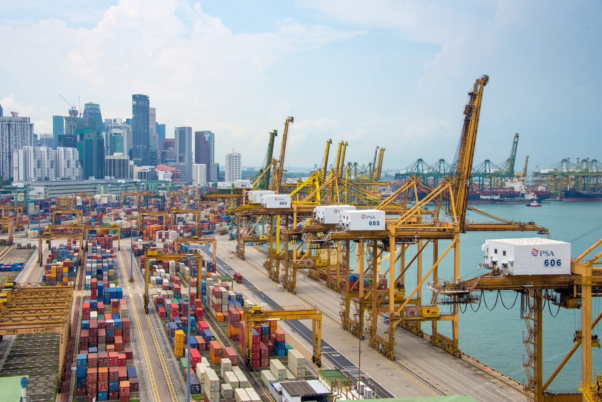 Cảng Singapore. Ảnh: porttechnology