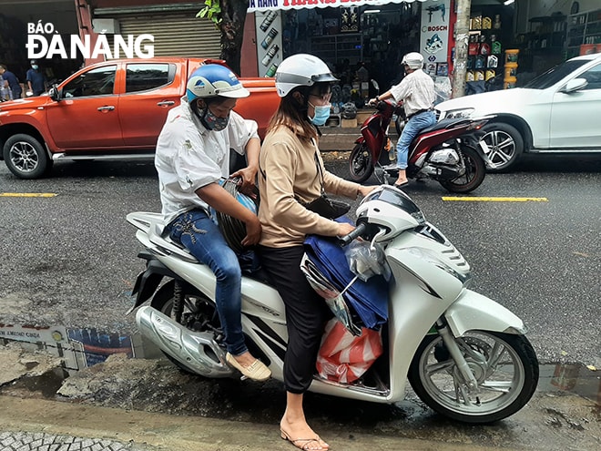 Lo ngại Noru là cơn bão lớn nên từ sáng sớm, chị 