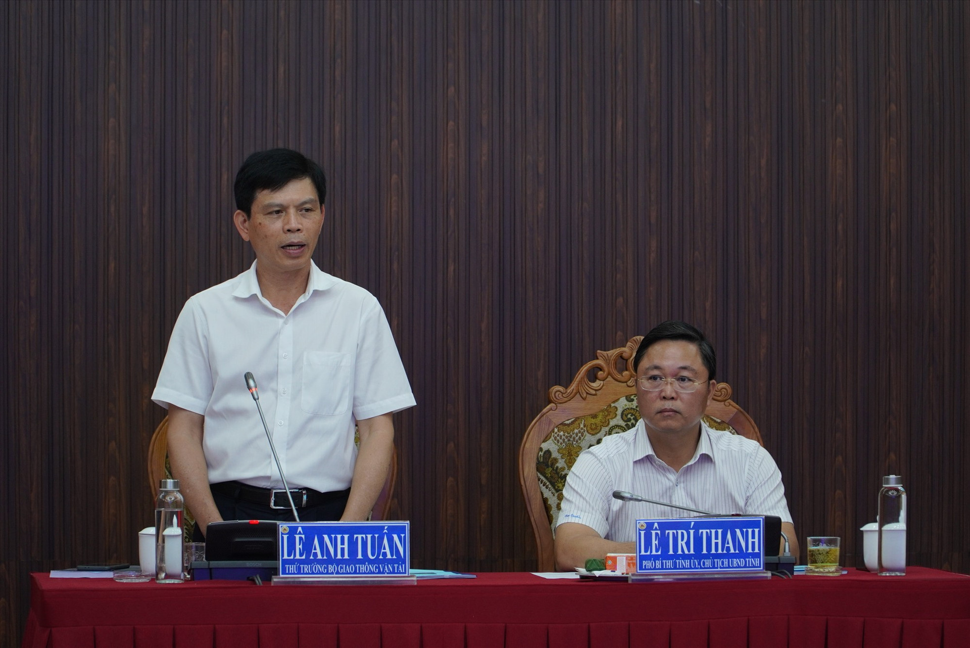 Thứ trưởng Bộ GT-VT Lê Anh Tuấn phát biểu tại buổi làm việc. Ảnh: H.Q