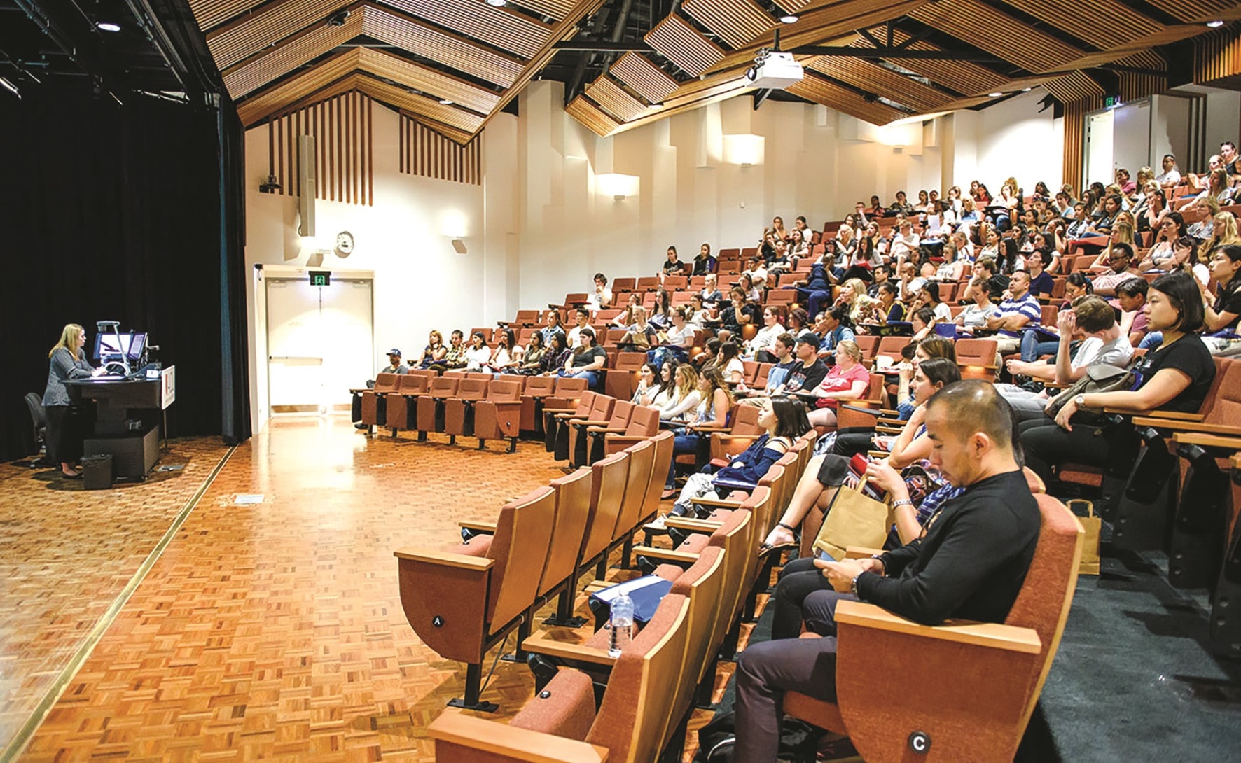 Sinh viên trong một buổi học. ảnh: Australian Catholic University