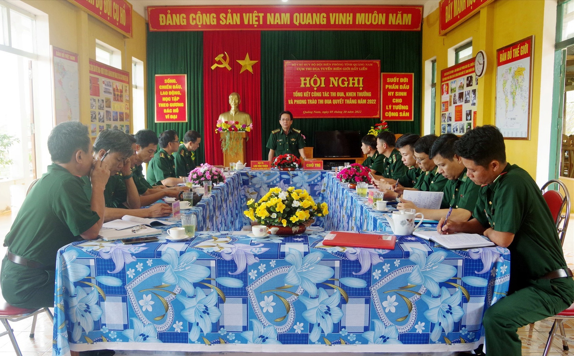 Đại tá Lưu Văn Thiện - Phó Chỉ huy trưởng Bộ đội Biên phòng tỉnh phát biểu chỉ đạo tại hội nghị. Ảnh: HỒNG ANH