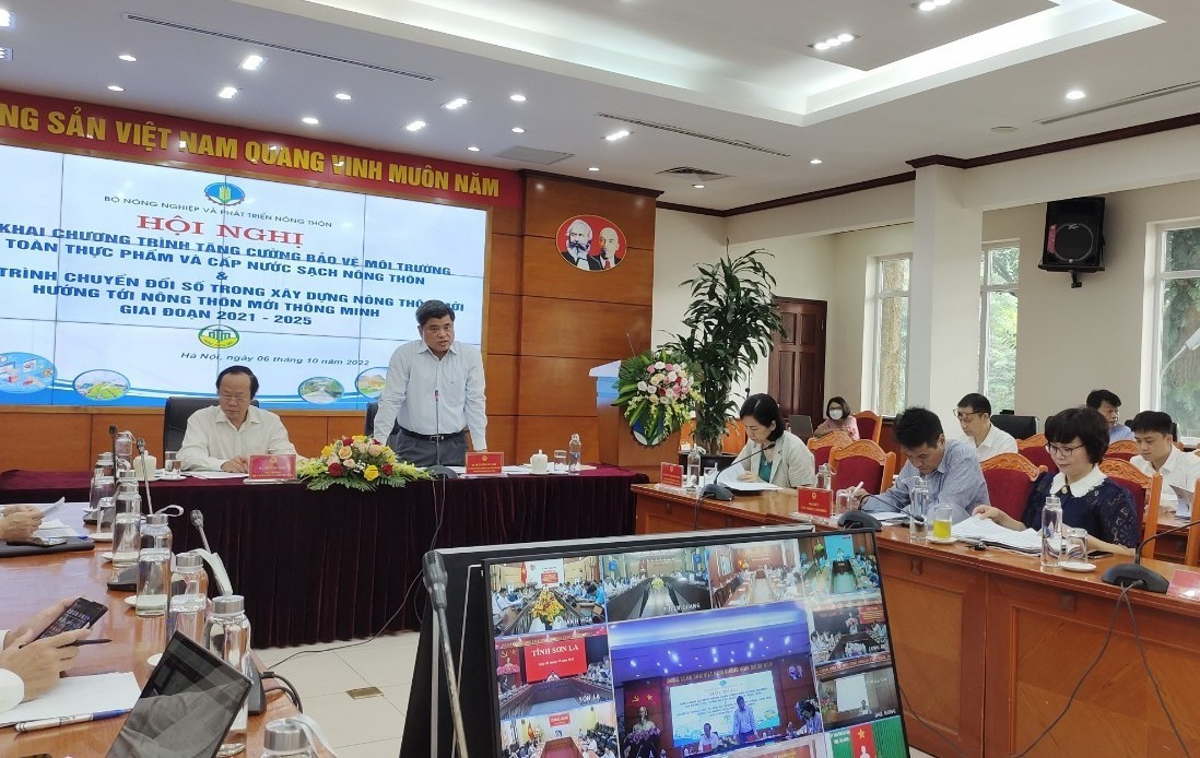 Thứ trưởng Bộ NN&PTNT Trần Thanh Nam phát biểu tại hội nghị. Ảnh: Báo Dân Việt