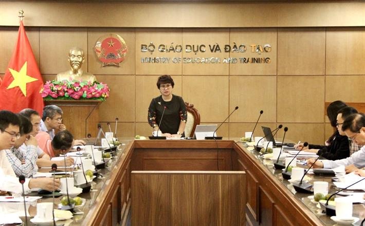 PGS.TS Nguyễn Thu Thuỷ, Vụ trưởng Vụ Giáo dục đại học chia sẻ về đề án. Ảnh: Bộ GD&ĐT.