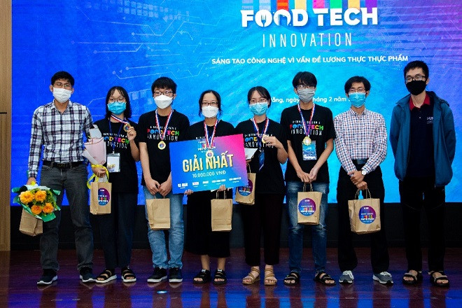 Quán quân U-Invent mùa 4 năm 2021 thuộc về một đội đến từ Trường THPT Hòa Vang, Đà Nẵng. Ảnh: P.V