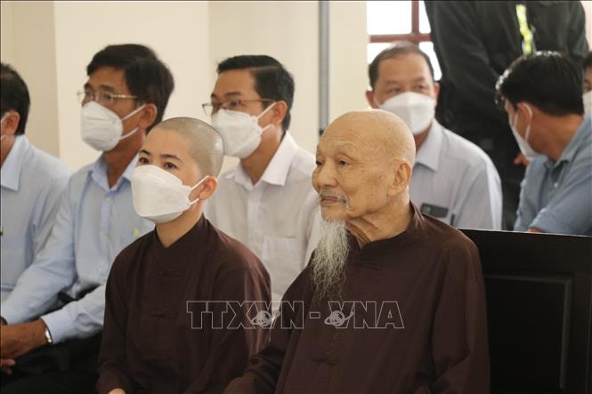 Bị cáo Lê Tùng Vân tại phiên xét xử, ngày 21-7.