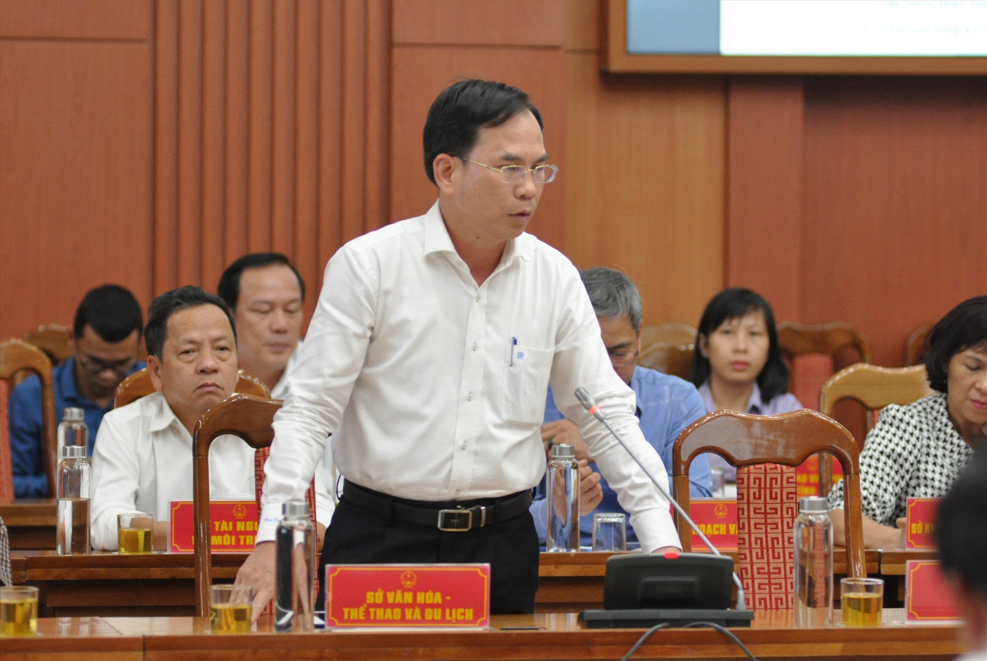 Giám đốc Sở VH-TT&DL Nguyễn Thanh Hồng phát biểu về việc điều chỉnh thời gian nghị quyết quy định chính sách đãi ngộ thu hút VĐV, HLV gây khó khăn cho công tac triển khai. Ảnh: X.P