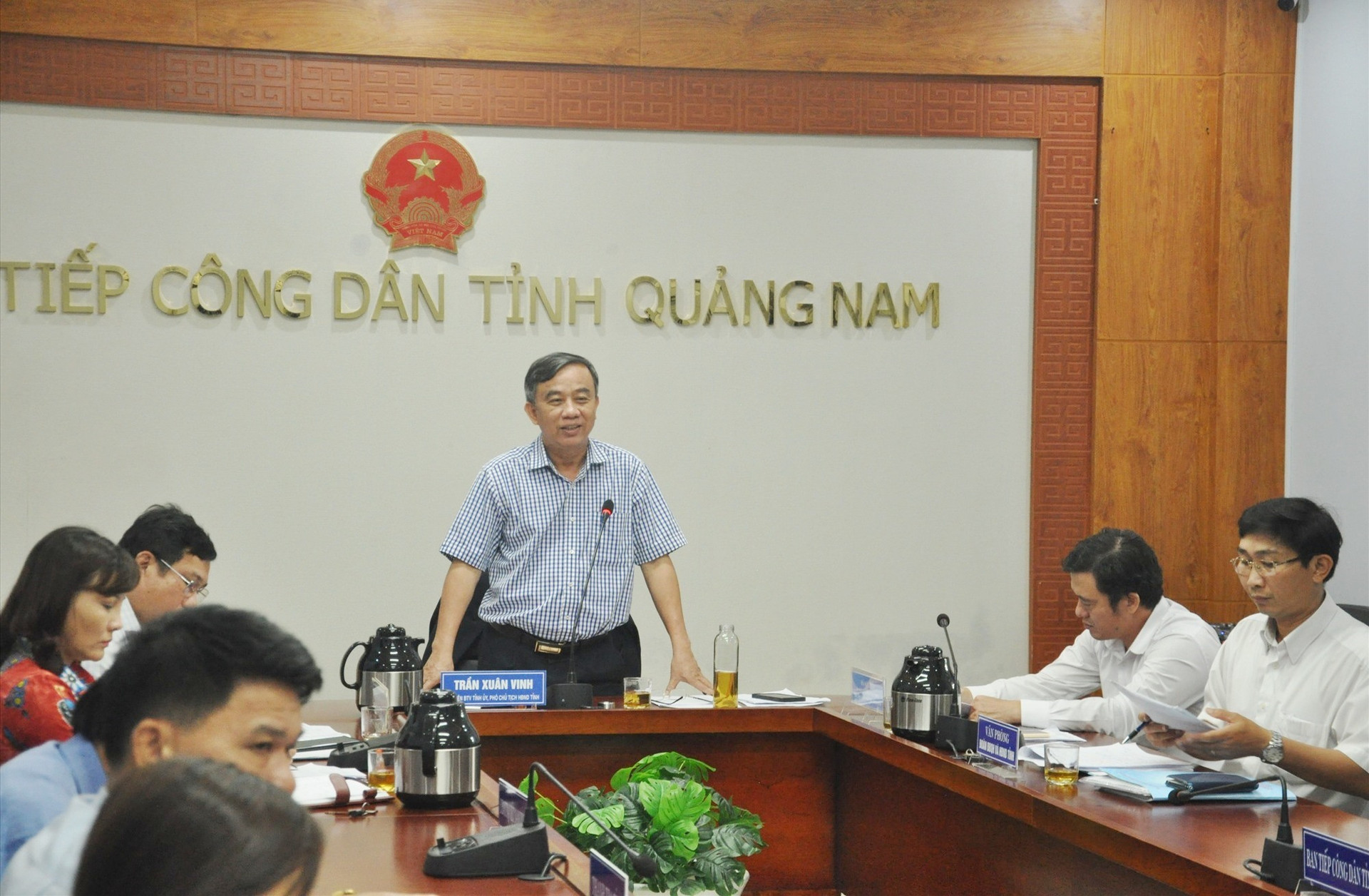 Phó Chủ tịch HĐND tỉnh Trần Xuân Vinh cho rằng xử lý vụ việc có lý có tình trên cơ sở quy định của pháp luật nhưng cần xét yếu tố lịch sử. Ảnh: X.P