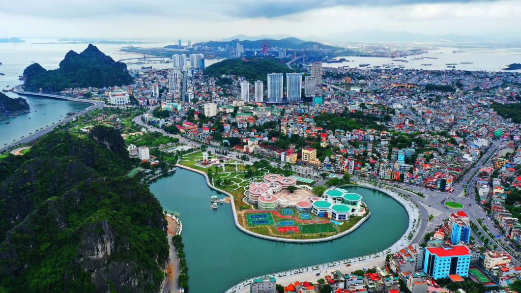 TP Hạ Long - thủ phủ của Quảng Ninh, được phát triển theo hướng đô thị thông minh, hiện đại.