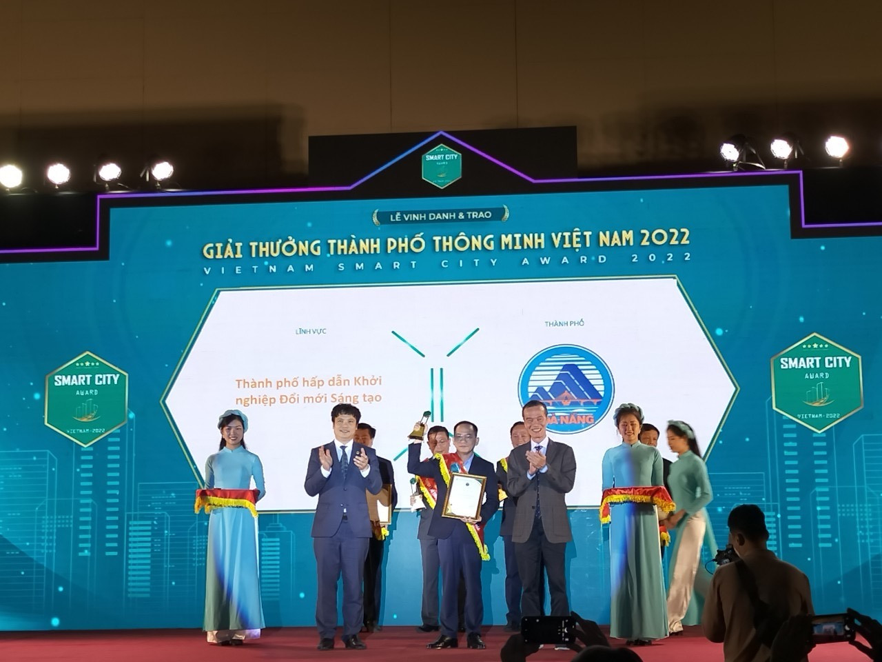 TP.Đà Nẵng đã 3 năm liền được vinh danh ở giải thưởng thành phố thông minh Việt Nam. Ảnh: H.S