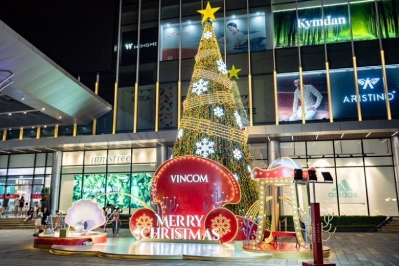 Giáng sinh tại Vincom Mega Mall Ocean Park (Hà Nội) mang hơi thở từ biển cả.