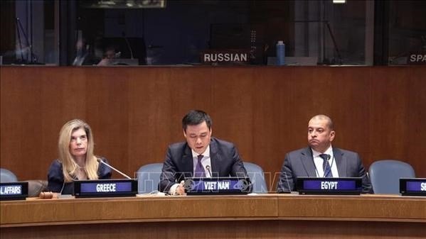 Ambassador Dang Hoang Giang, Head of the Permanent Delegation of Vietnam to the United Nations (centre) at the event. (Photo: VNA)