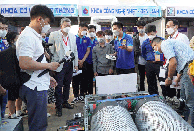 Sinh viên tham gia BK Techshow do nhà trường tổ chức. Ảnh nhà trường cung cấp.
