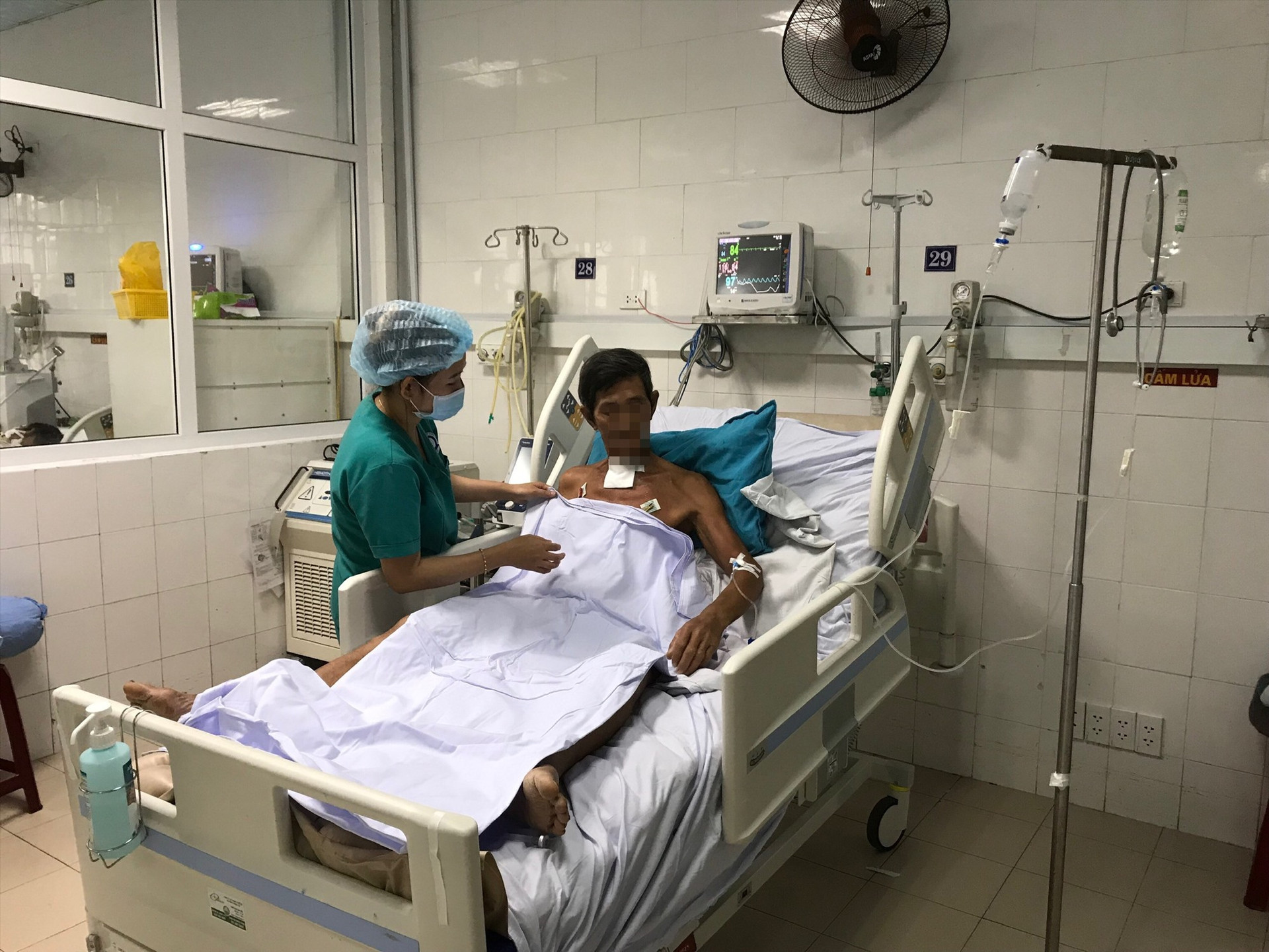 Bệnh nhân đã hồi phục tốt, đang được theo dõi tại Khoa ICU, Bệnh viện Đa khoa tỉnh Quảng Nam. Ảnh: BVCC
