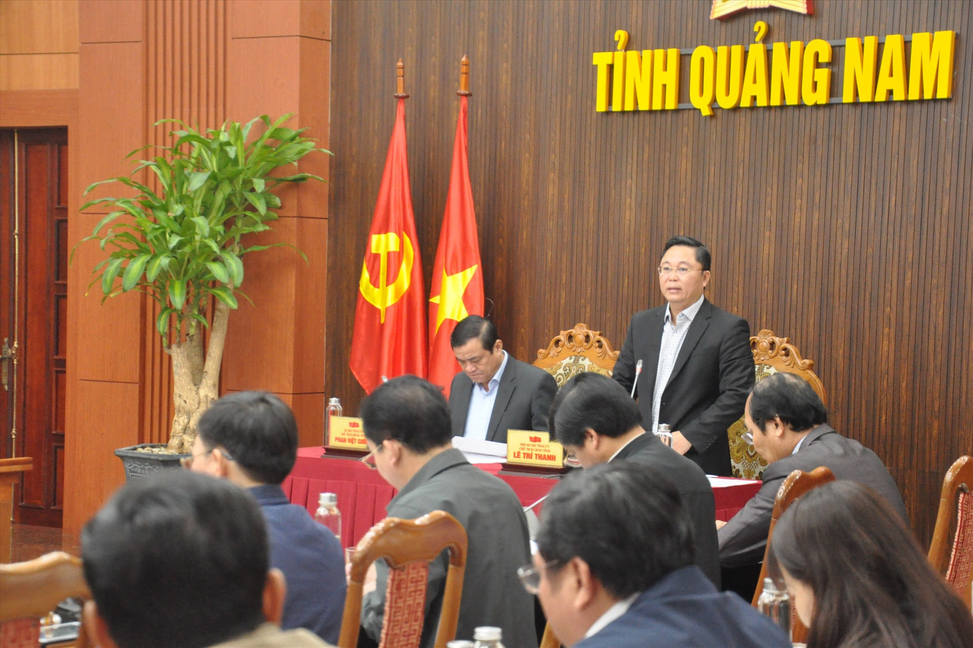 Chủ tịch UBND tỉnh Lê Trí Thanh chủ trì hội nghị. Ảnh: X.P