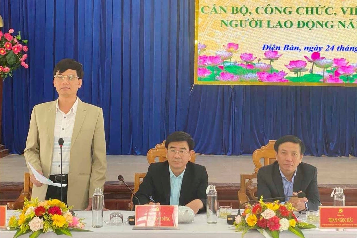 lãnh đạo thị xã Điện Bàn gặp mặt