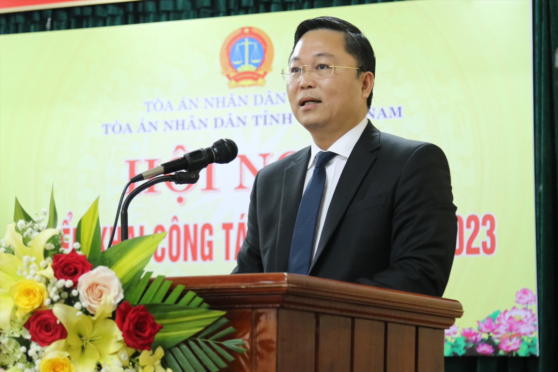 Chủ tịch UBND tỉnh Lê Trí Thanh phát biểu tại hội nghị.