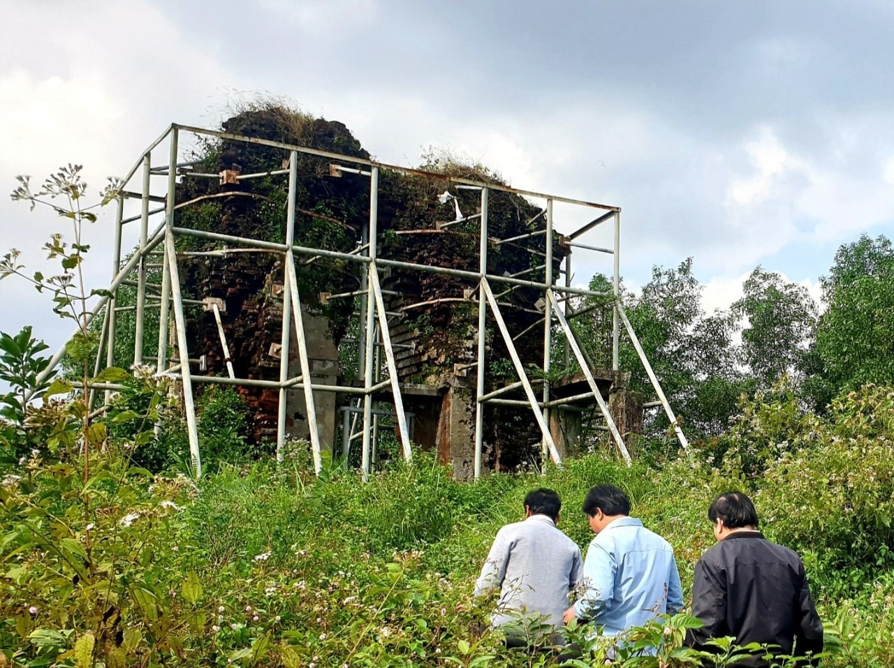 Dong Duong Buddhist Monastery