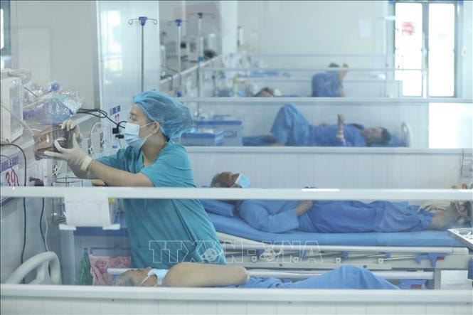 Nơi điều trị bệnh nhân COVID-19 nặng. Ảnh: TTXVN.