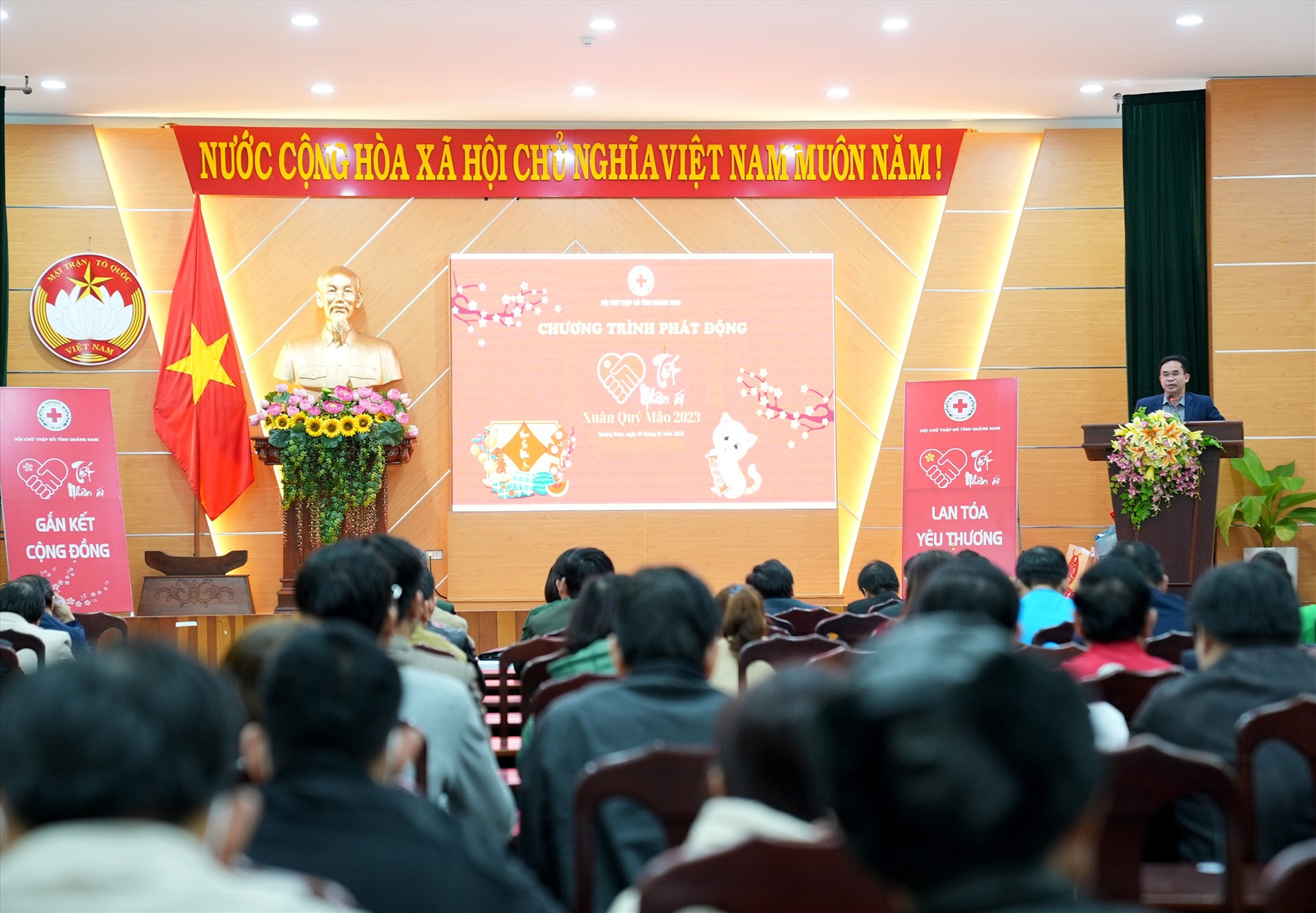 Phó Chủ tịch UBND tỉnh Trần Anh Tuấn phát biểu tại chương trình. Ảnh: H.Q