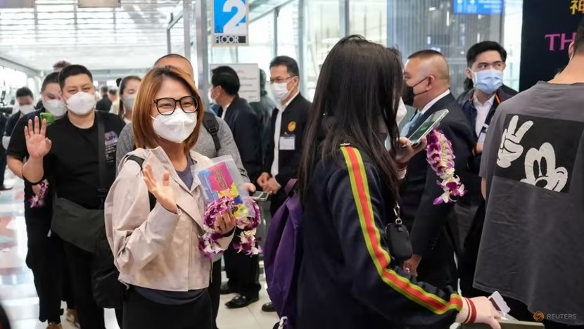 Hành khách từ Hạ Môn của Trung Quốc đến sân bay Suvarnabhumi của Bangkok ở Bangkok, Thái Lan vào ngày 9 tháng 1 năm 2023. (Ảnh: REUTERS/Athit Perawongmetha)