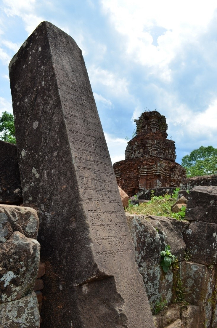 Văn khắc tại di tích Mỹ Sơn.