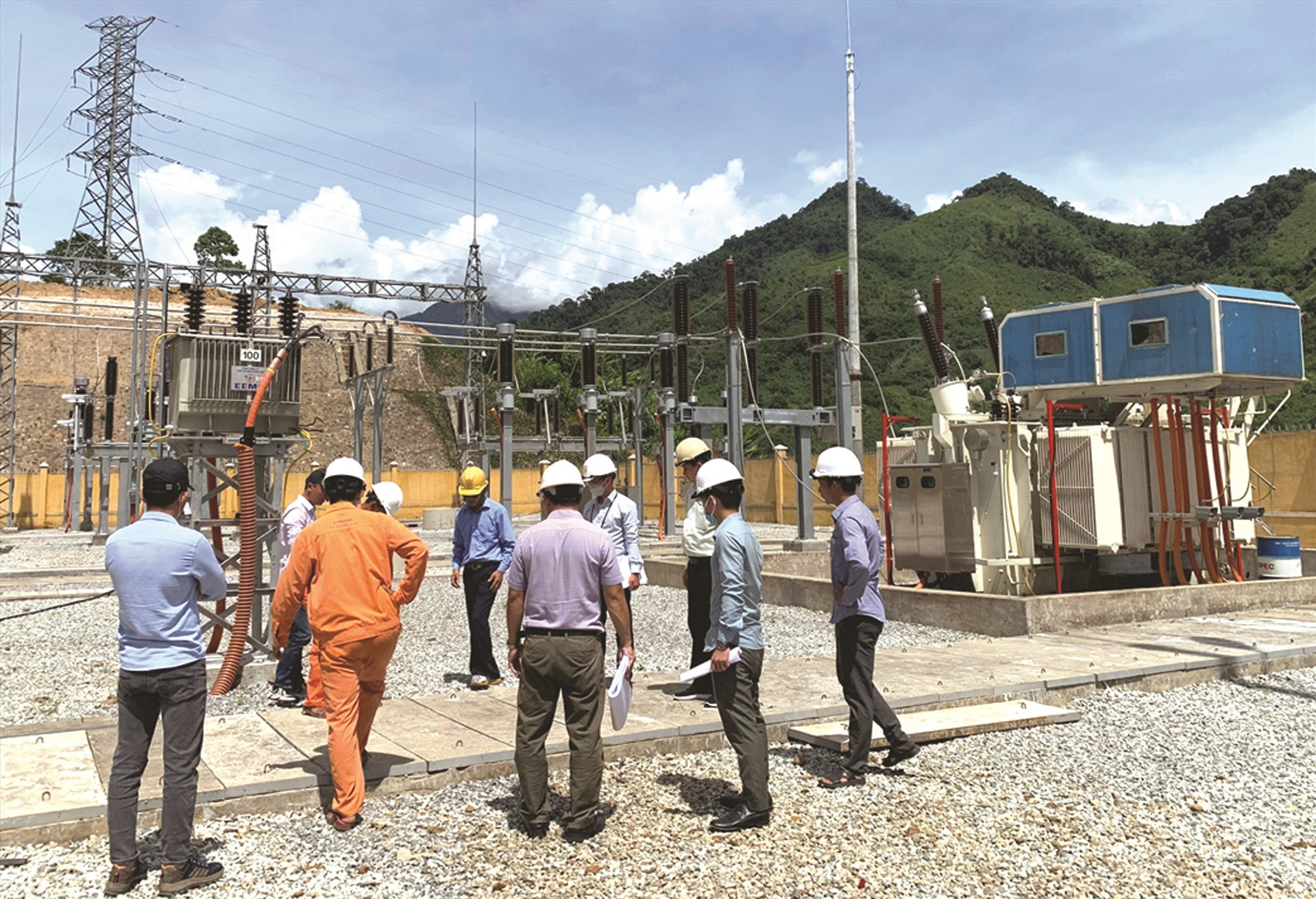 Công trình trọng điểm tuyến trung thế sau trạm 110kV Nam Trà My đảm bảo cấp điện an toàn, ổn định cho khu vực miền núi cao Nam Trà My.