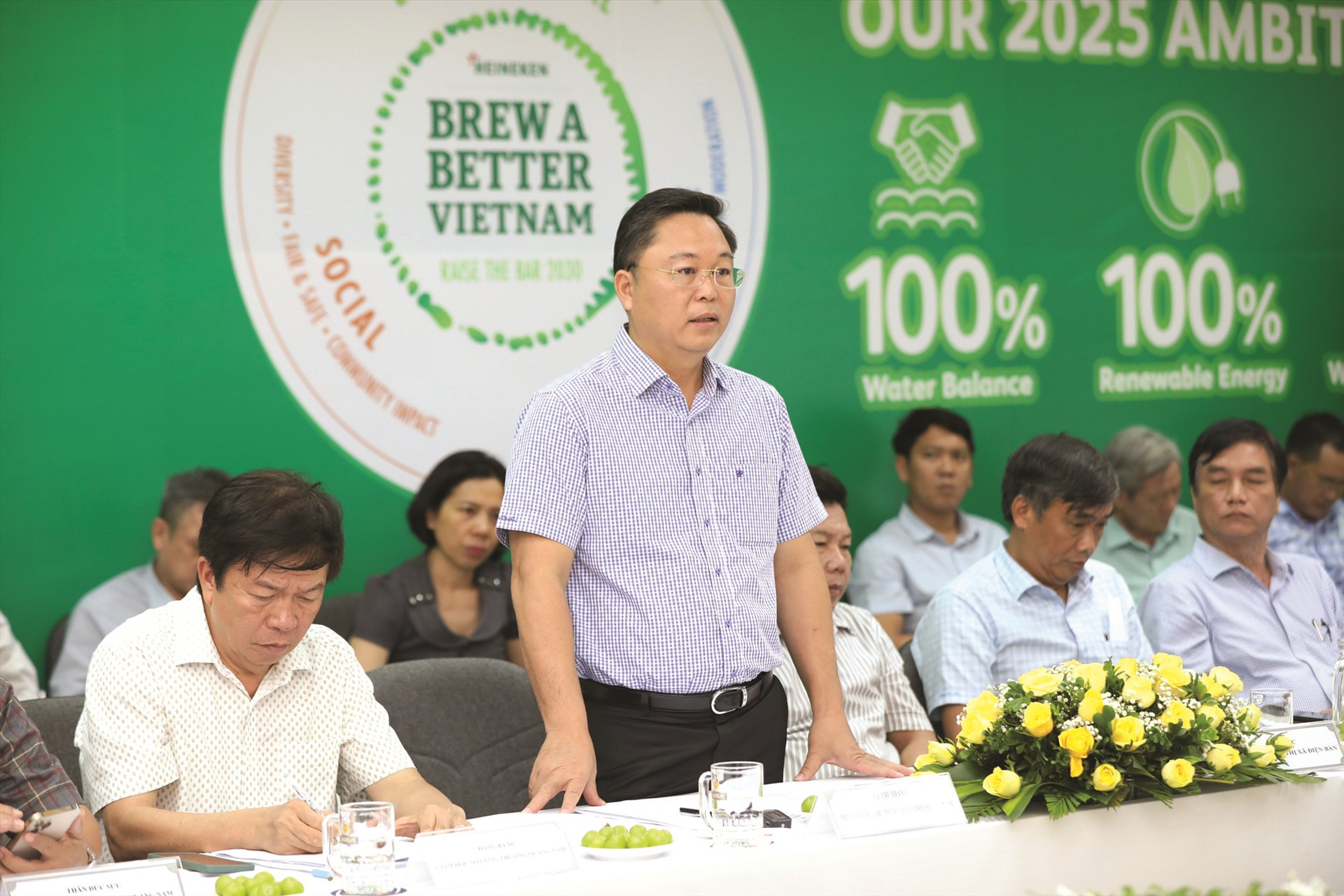Ông Lê Trí Thanh, Chủ tịch UBND tỉnh Quảng Nam đánh giá cao những nỗ lực của nhà máy bia HEINEKEN Việt Nam.
