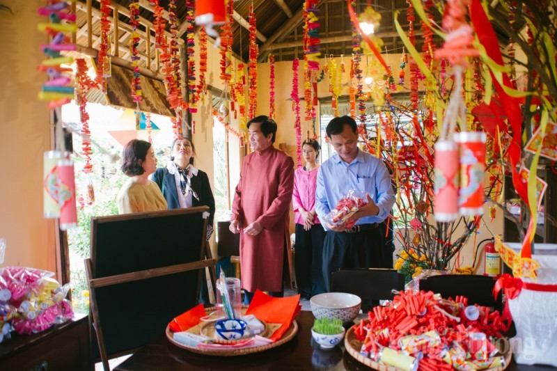 The fair is aimed at restoring the space of the old Tet fair, which shows the prosperity of Hoi An ancient town in the past. Besides, the event creates one more tourist destination in Hoi An, helping visitors have interesting experience of local culture on the occasion of the New Year's Festival in Hoi An city.