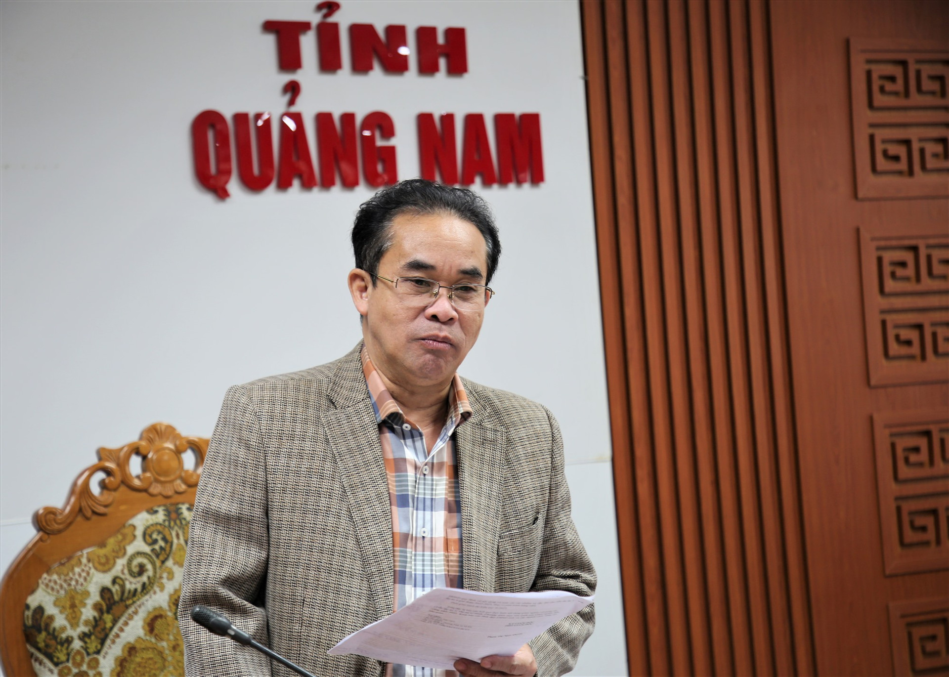 Phó Chủ tịch UBND tỉnh Trần Anh Tuấn phát biểu kết luận cuộc họp. Ảnh: A.N