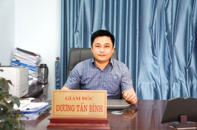 Ông Dương Tấn Bình bị khởi tố để điều tra về hành vi lợi dụng chức vụ, quyền hạn trong quá trình ký hồ sơ, đánh giá hồ sơ mời thầu.