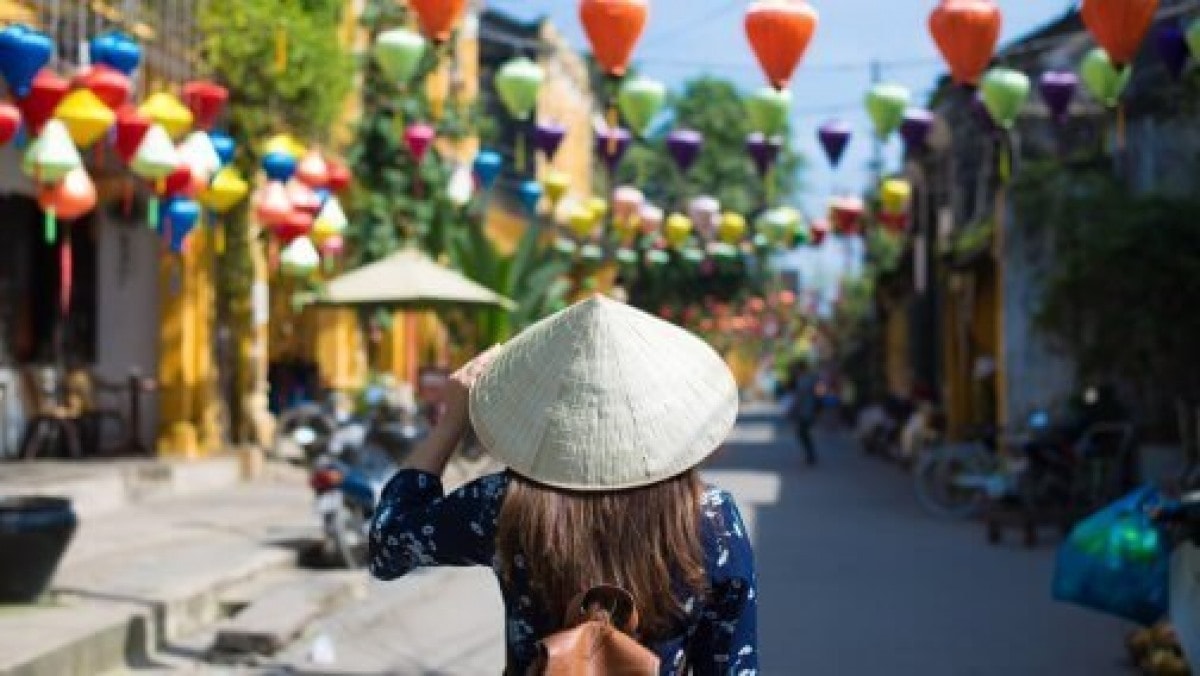 Located in central Vietnam, UNESCO-recognised Hoi An is one of the major tourist attractions for Korean visitors. (Photo: travelelog.com)