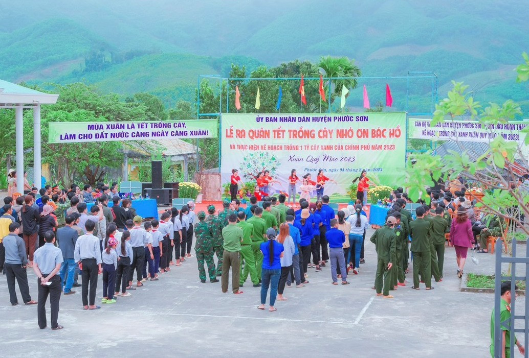 UBND huyện Phước Sơn tổ chức lễ phát động “Tết trồng cây đời đời nhớ ơn Bác Hồ”