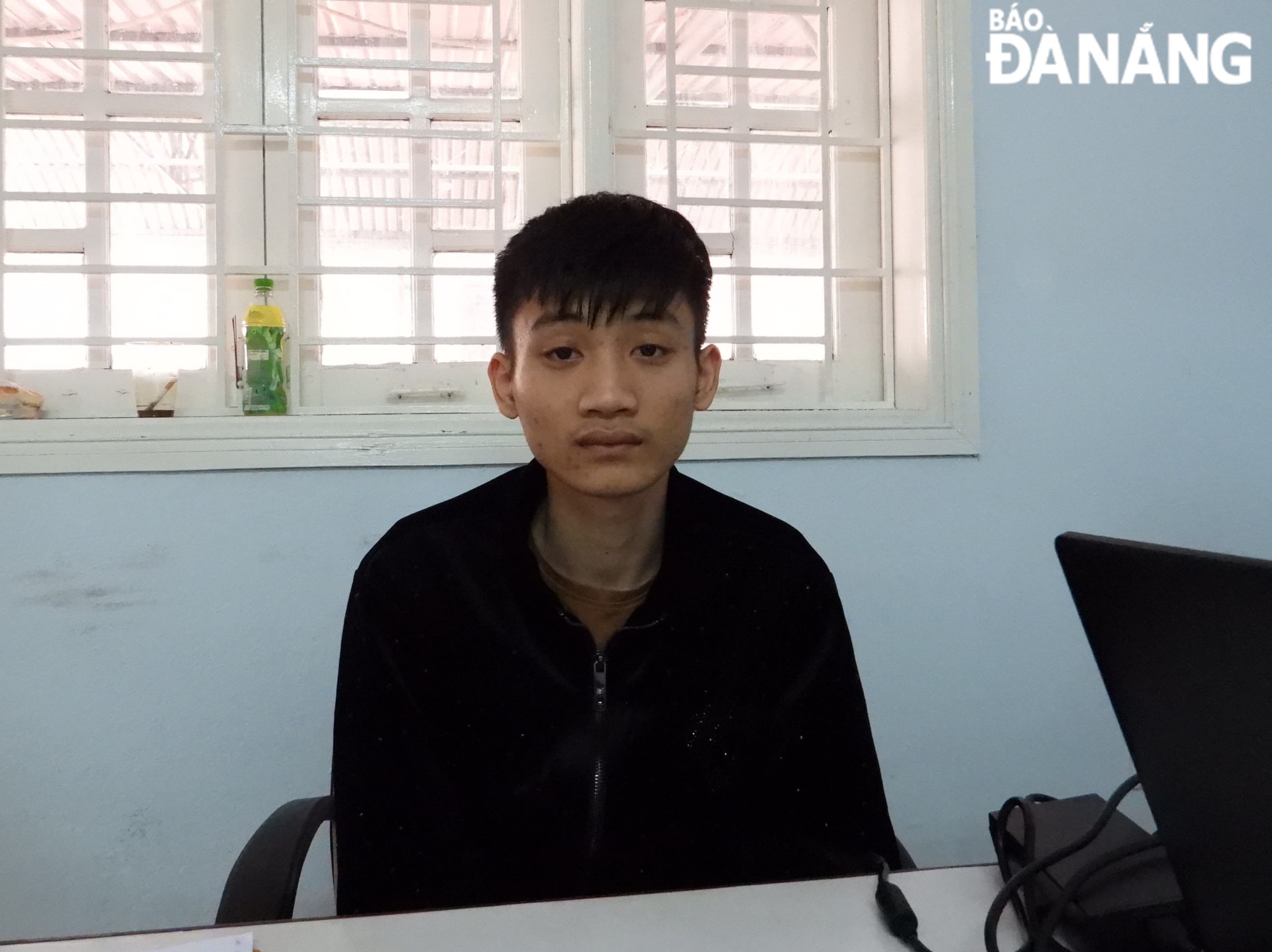 Đối tượng Nguyễn Hồng Nam tại cơ quan công an. Ảnh: L.H