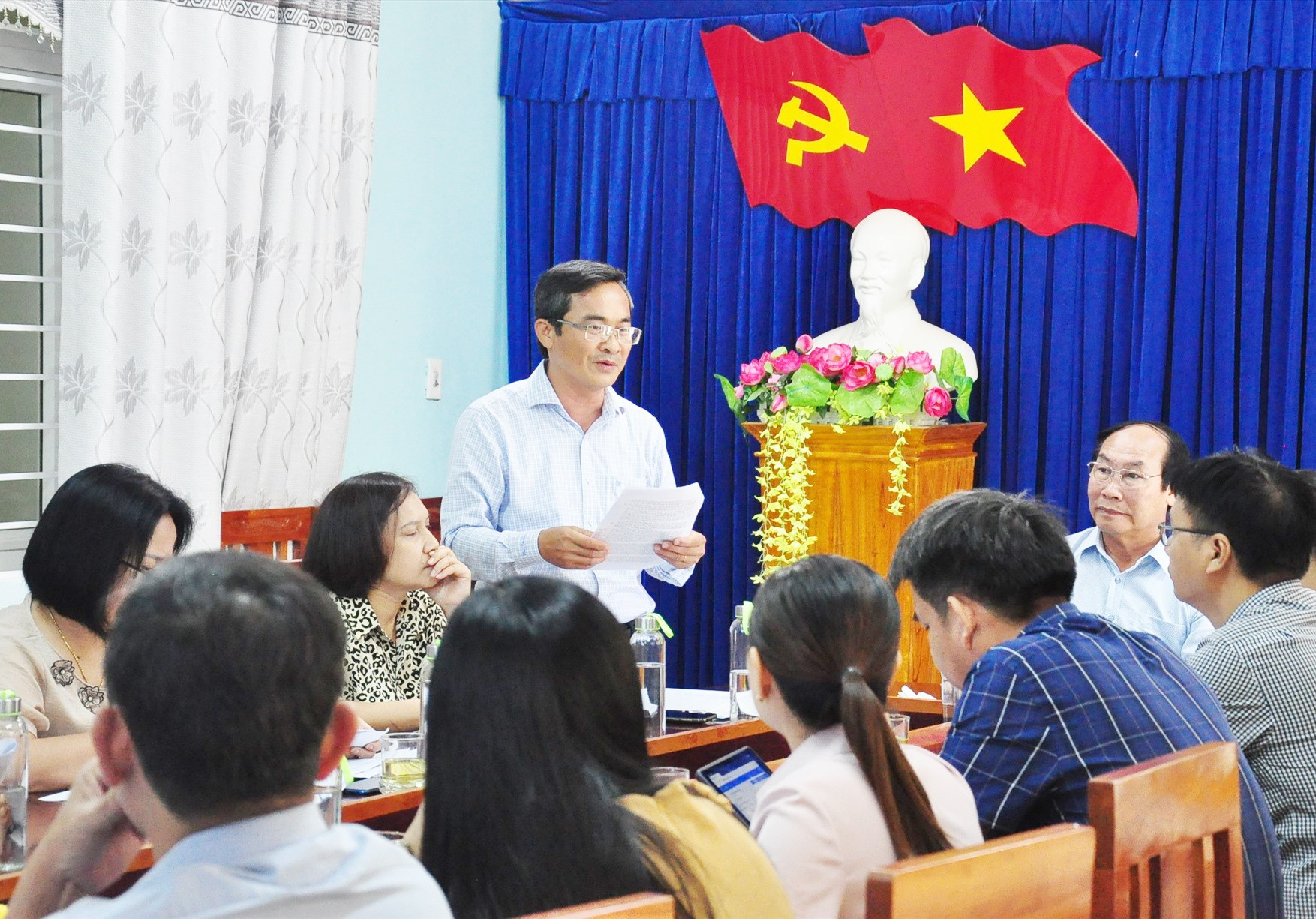 Mặt trận Quảng Nam giám sát thực hiện Quyết định số 2107 ngày 30.12.2014 của Ban Thường vụ Tỉnh ủy về tiếp thu góp ý của MTTQ Việt Nam, các đoàn thể chính trị - xã hội và nhân dân. Ảnh: V.A