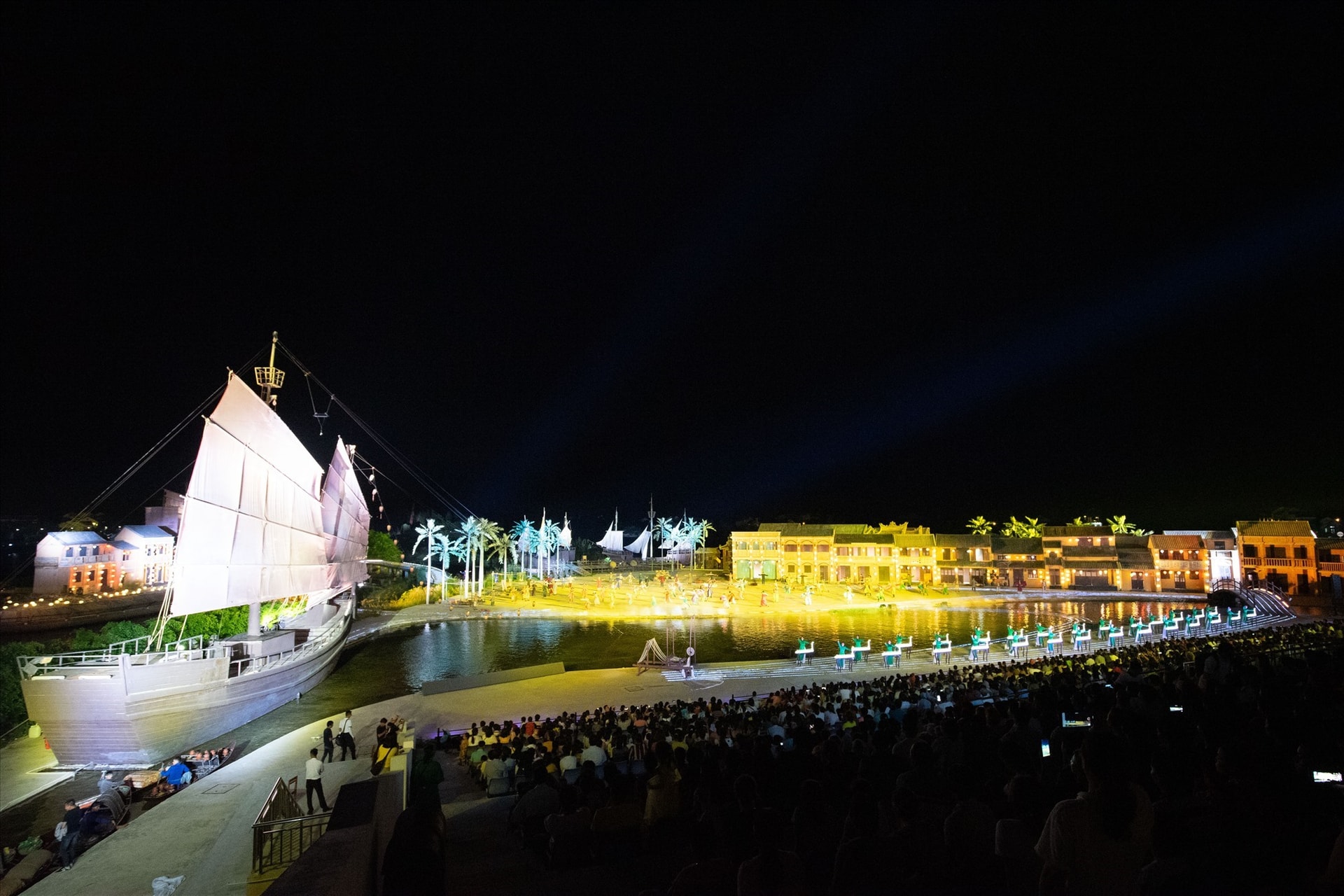 A scene of Hoi An Memories show