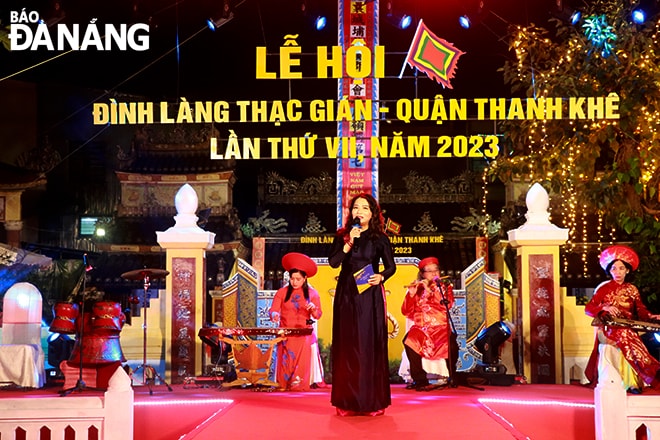 Nghệ sĩ Thanh Hải thể hiện bài thơ